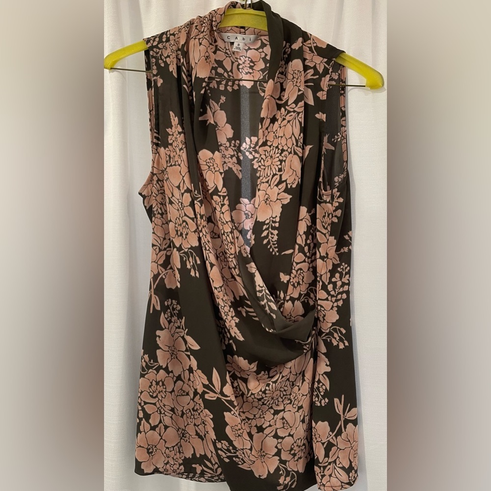 Cabi Plunging Neckline Tank top *Excellent Condition*. Size S